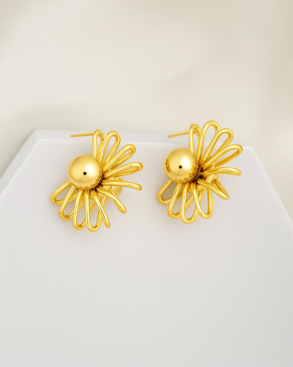 Sunbeam Stud Earrings – 18K Gold Plated