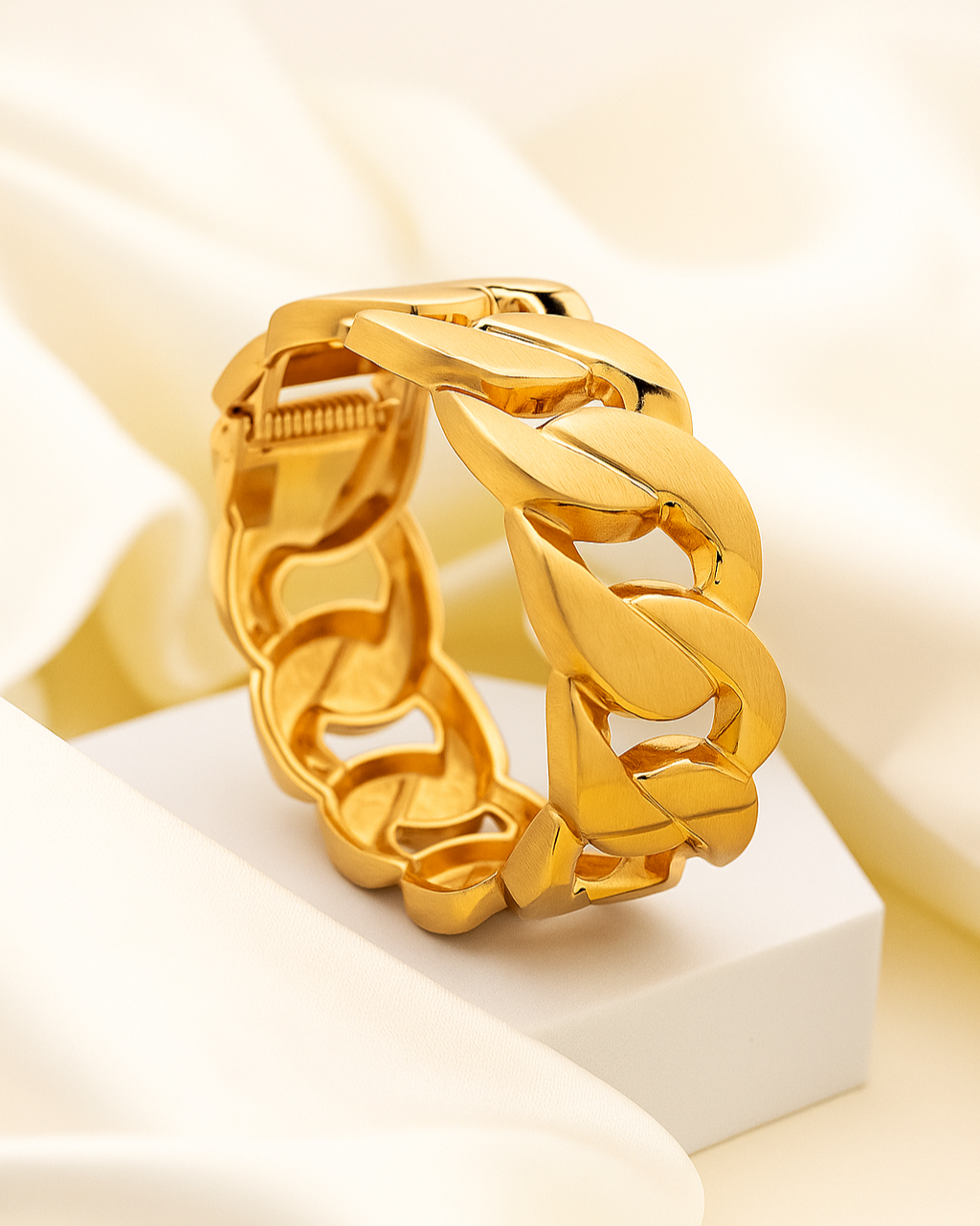 Chunky Link Cuff - 18K Gold Plated