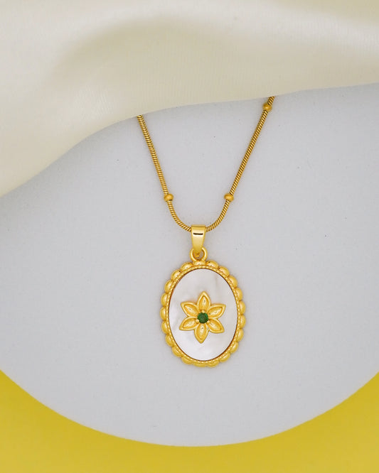 Blossom Medallion Necklace – 18K Gold Plated