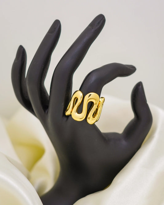 Serpent Twist – 18K Gold Plated Adjustable Ring