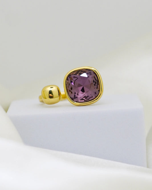 Amethyst Glow Adjustable Ring – 18K Gold Plated