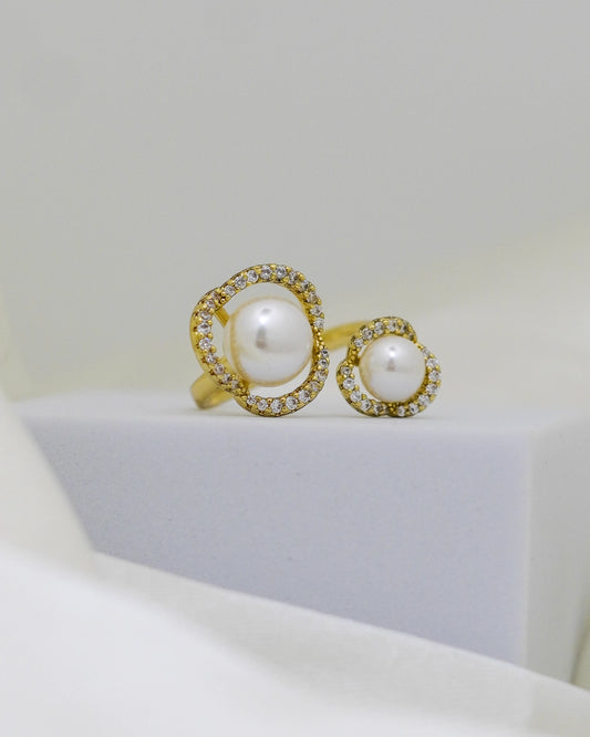 Pearl Elegance Adjustable Ring – 18K Gold Plated