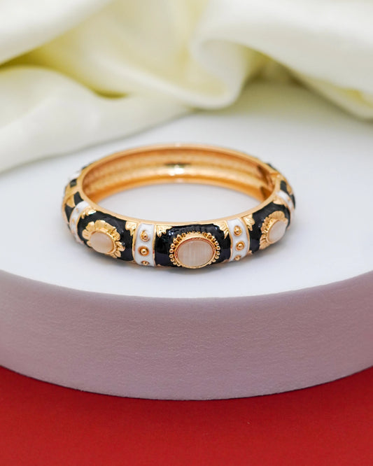 Kajal Blossom Bracelet – 18K Gold Plated