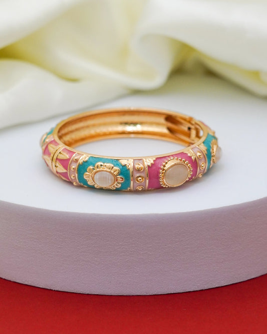 Royal Ember Bracelet – 18K Gold Plated