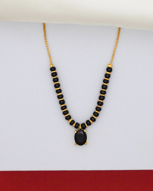 Noir Stone Mangalsutra – 18K Gold Plated