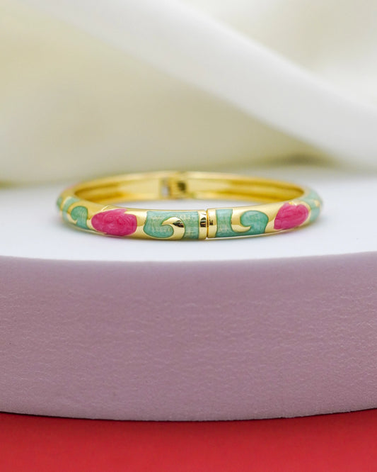 Rosetta Enamel Bangle – 18K Gold Plated