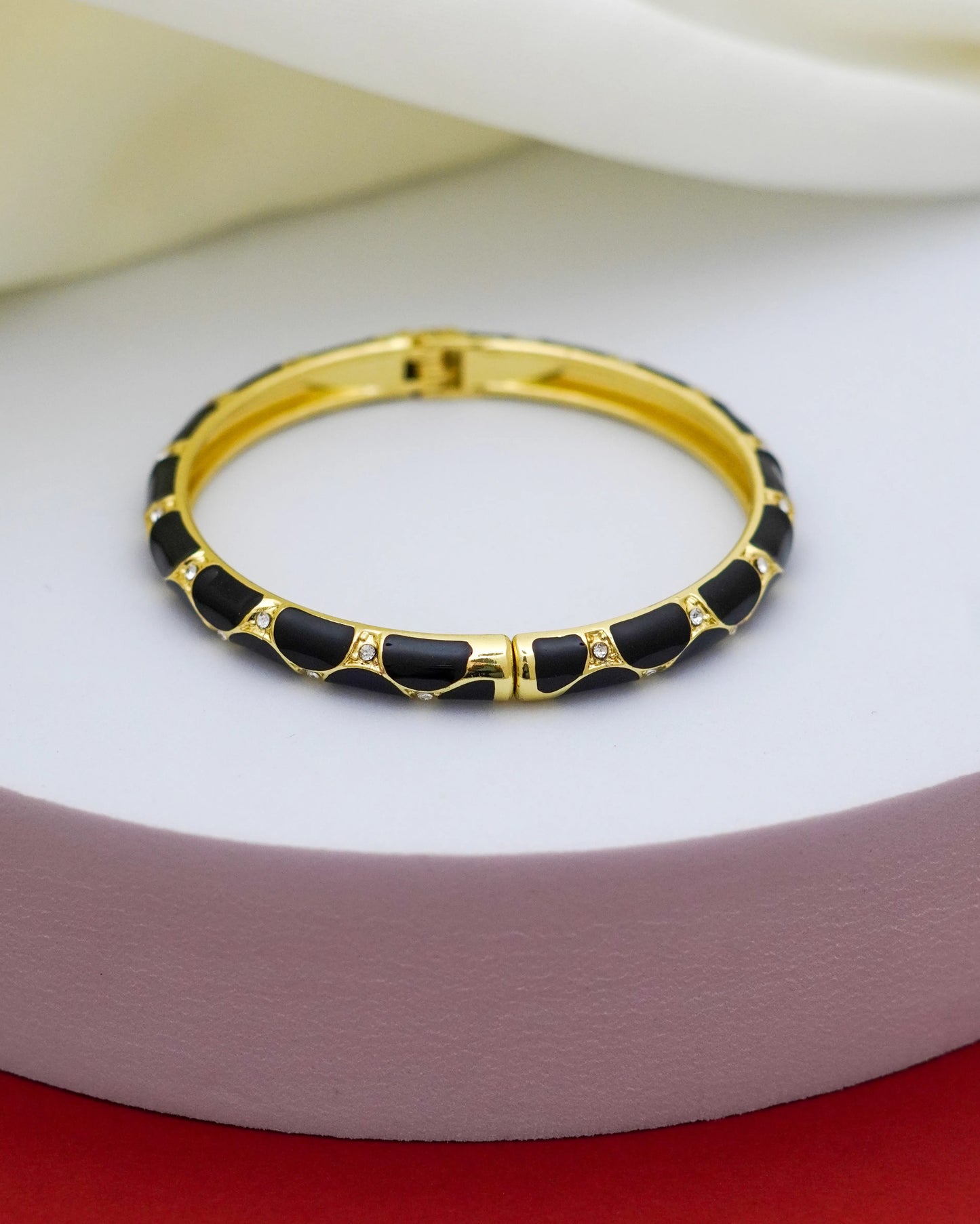 Noir Enamel Bangle – 18K Gold Plated