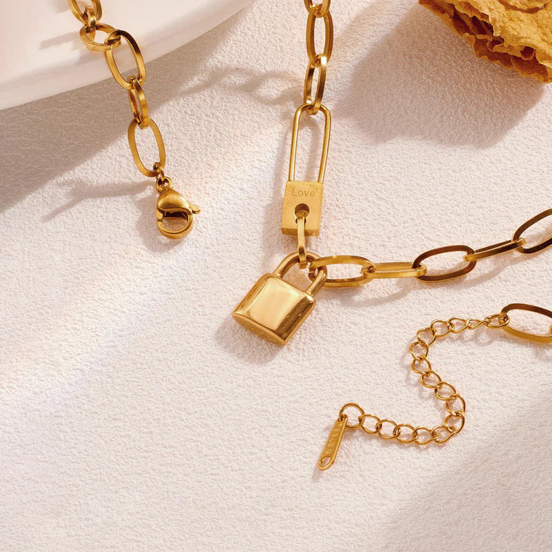 Padlock Chain Necklace – 18K Gold Plated