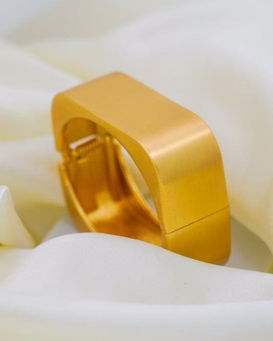Modern Edge Cuff – 18K Gold Plated