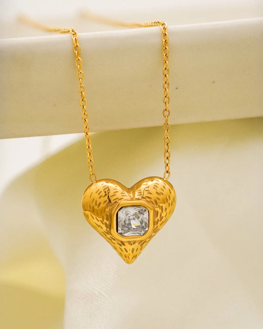 Crush Heart Necklace – 18K Gold Plated