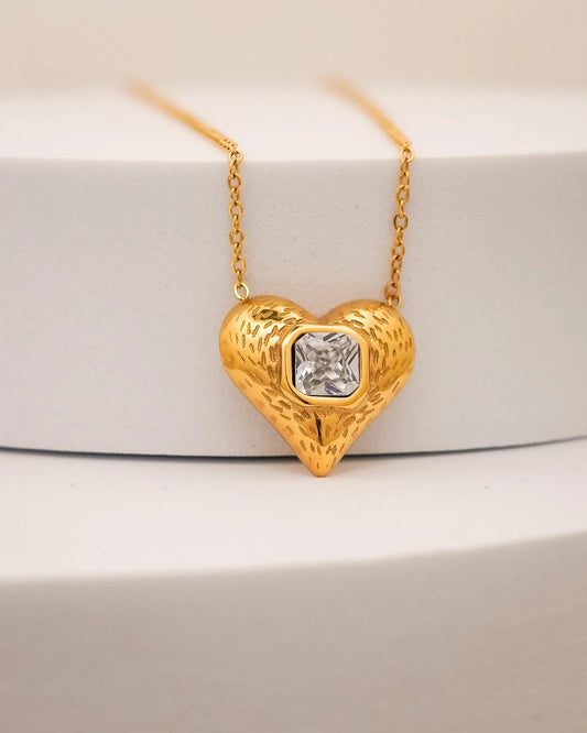 Crush Heart Necklace – 18K Gold Plated