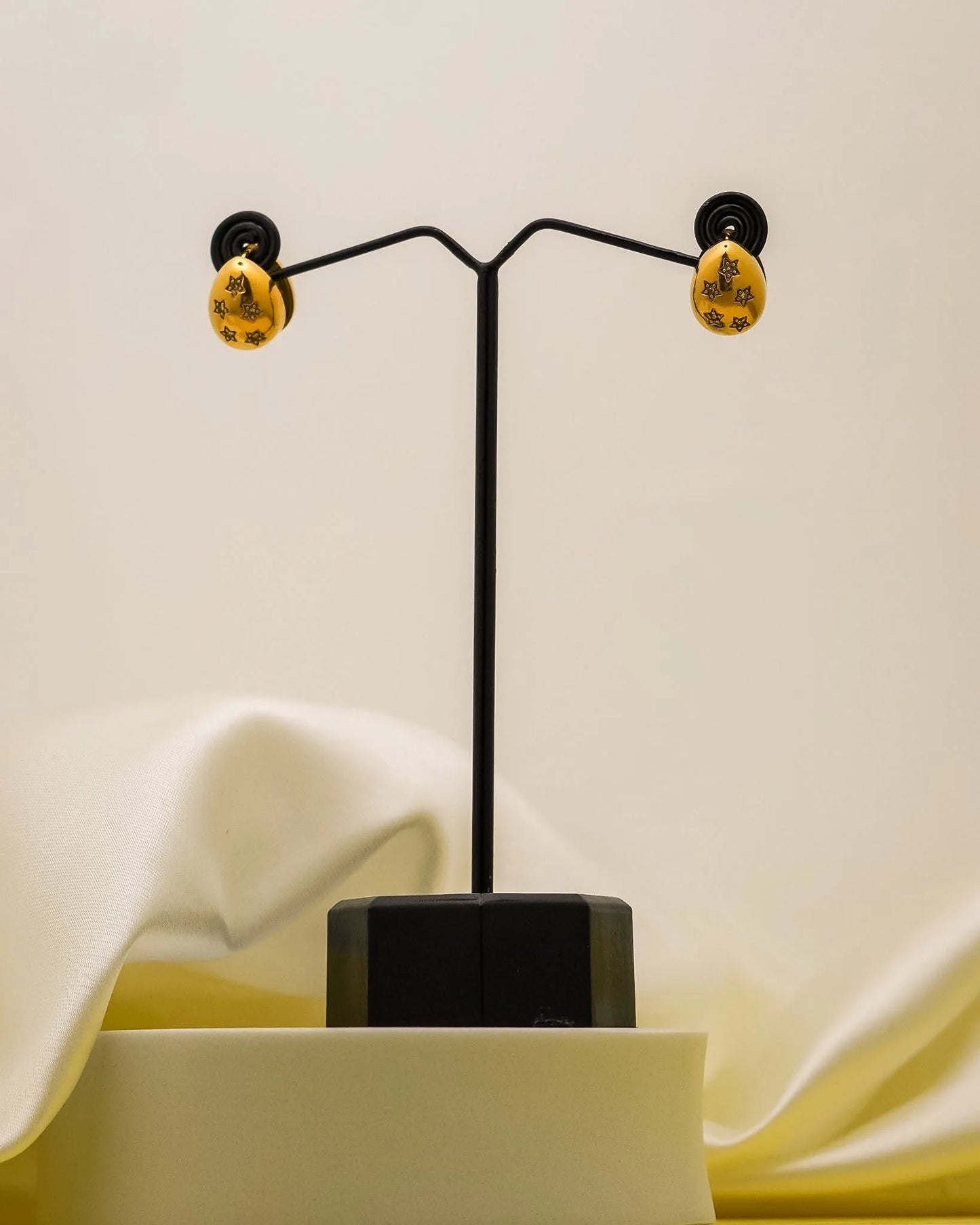 Stardust Drops – 18K Gold Plated