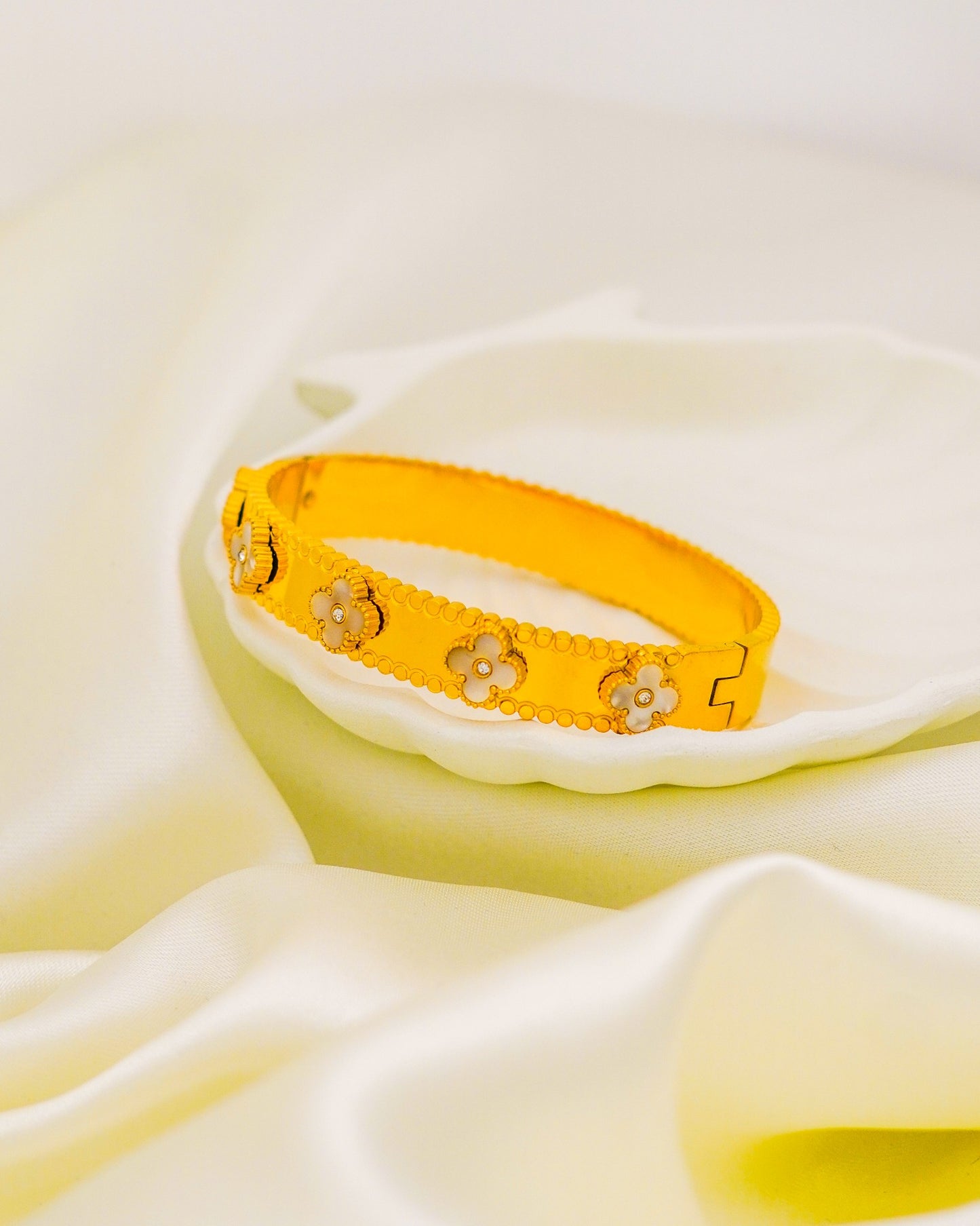 Floral Bloom Bracelet - 18K Gold Plated