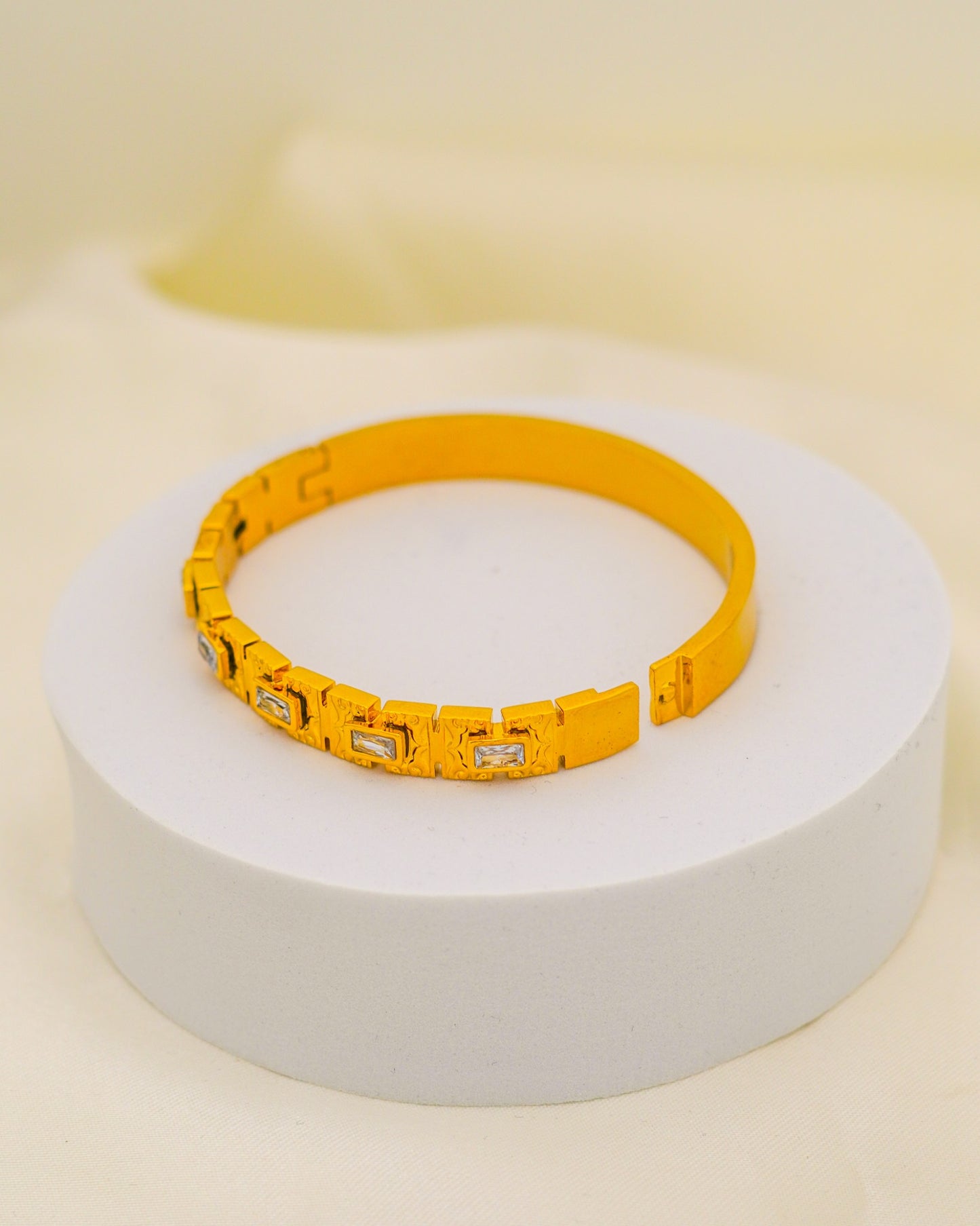 Stone Link Bracelet - 18K Gold Plated