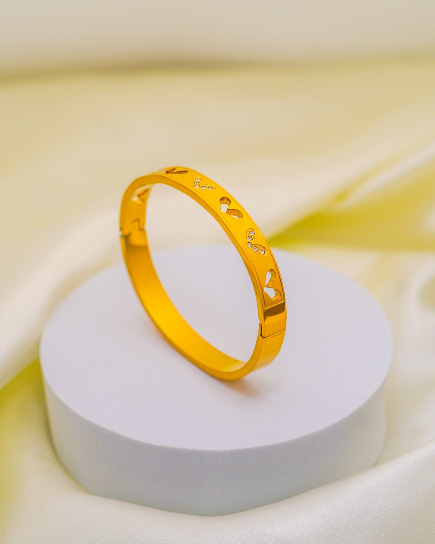 Golden Heartbeat Bracelet - 18K Gold Plated