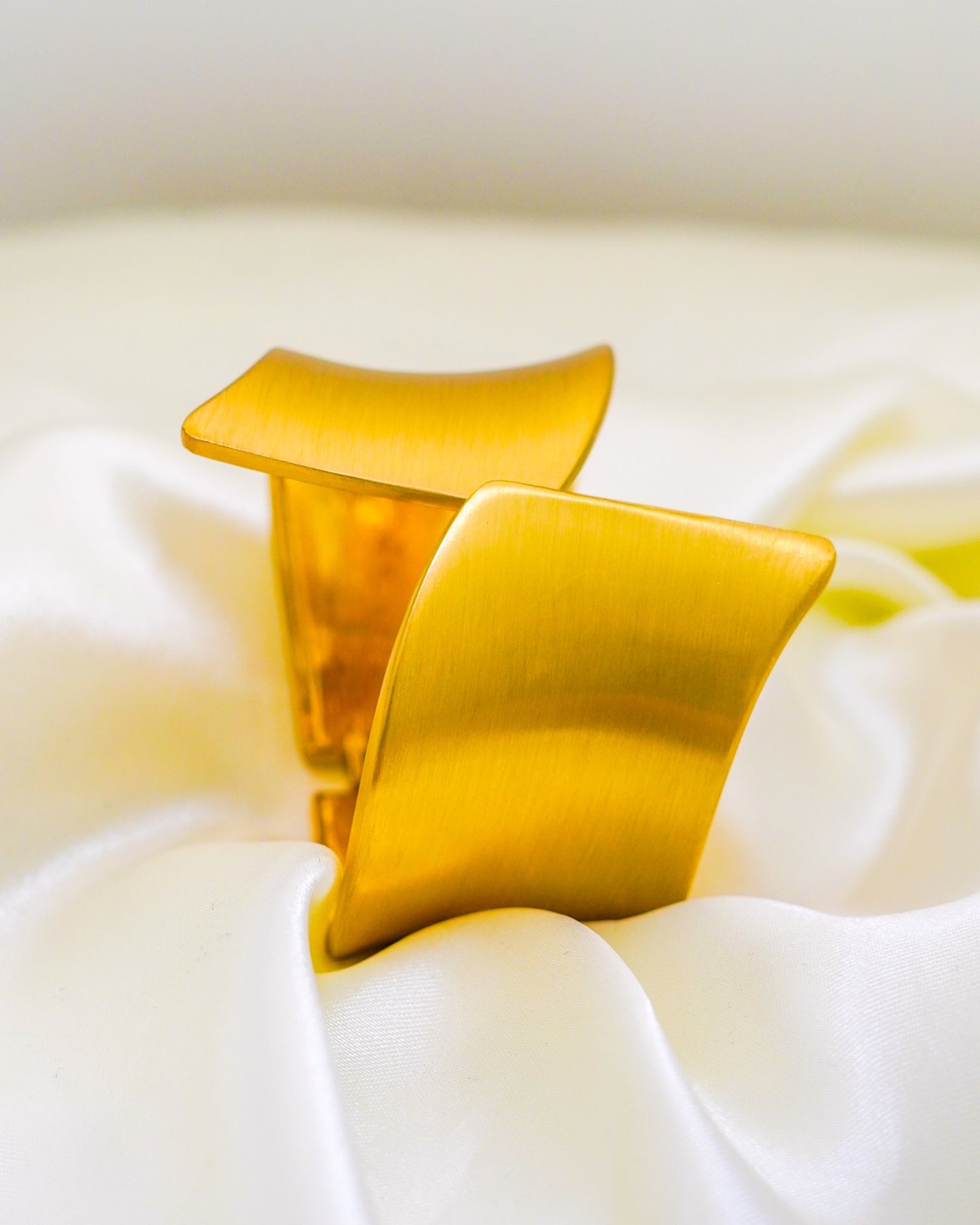 Wave Cuff Bracelet - 18k Gold Plated