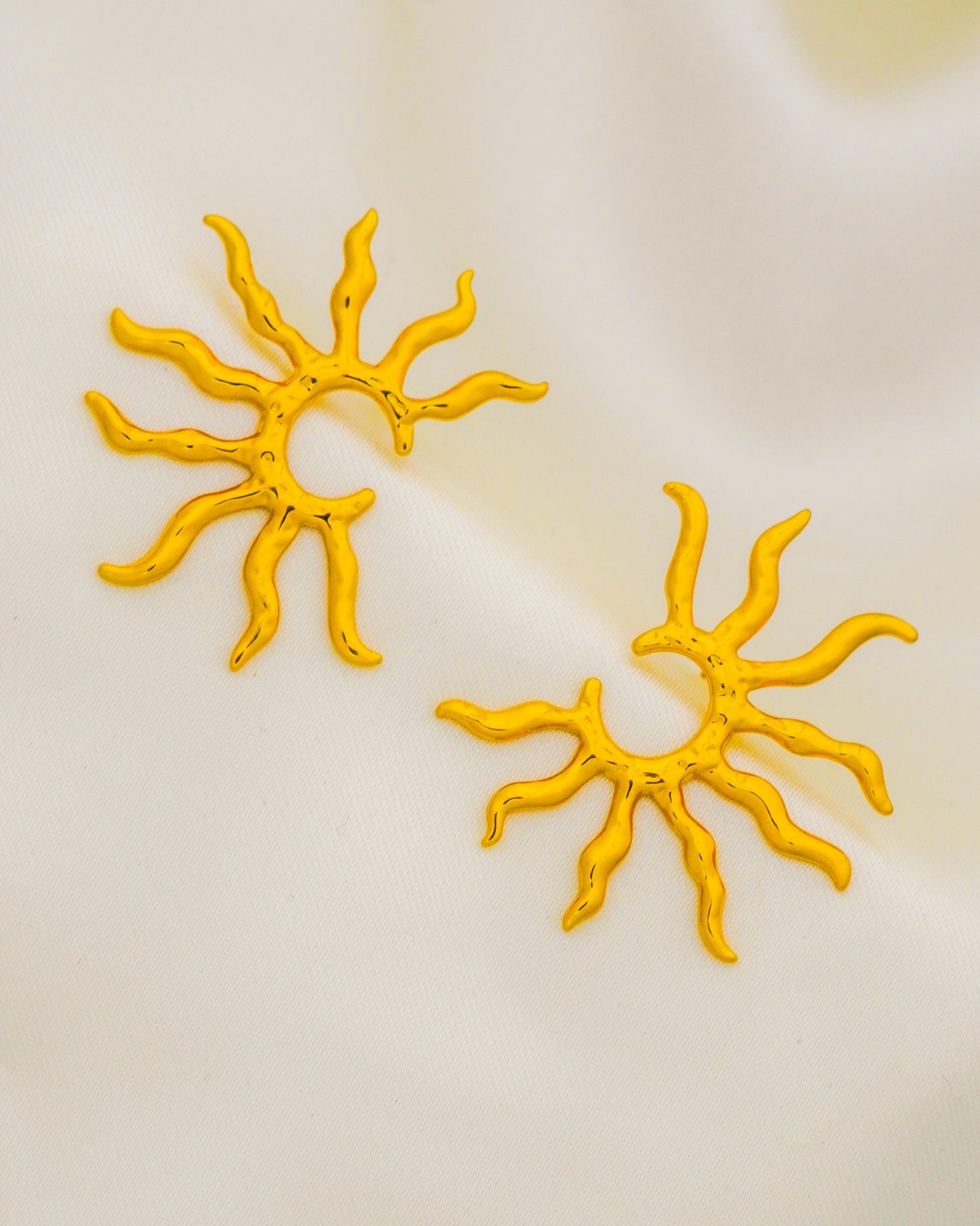 Sunshine Earrings - 18K Gold Plated