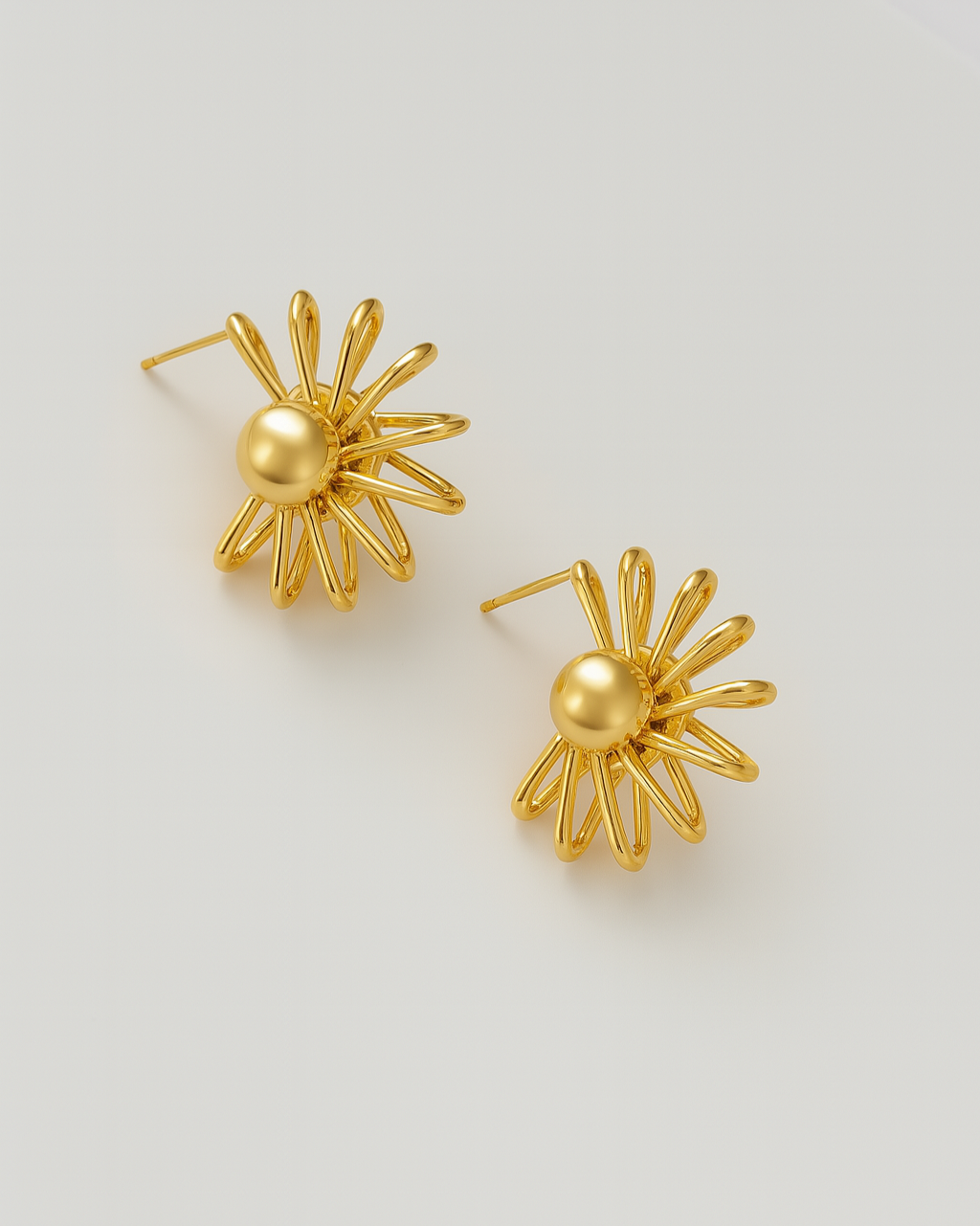 Sunbeam Stud Earrings – 18K Gold Plated