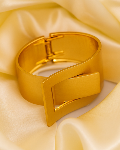 Modern Buckle Cuff - 18K Gold Plated