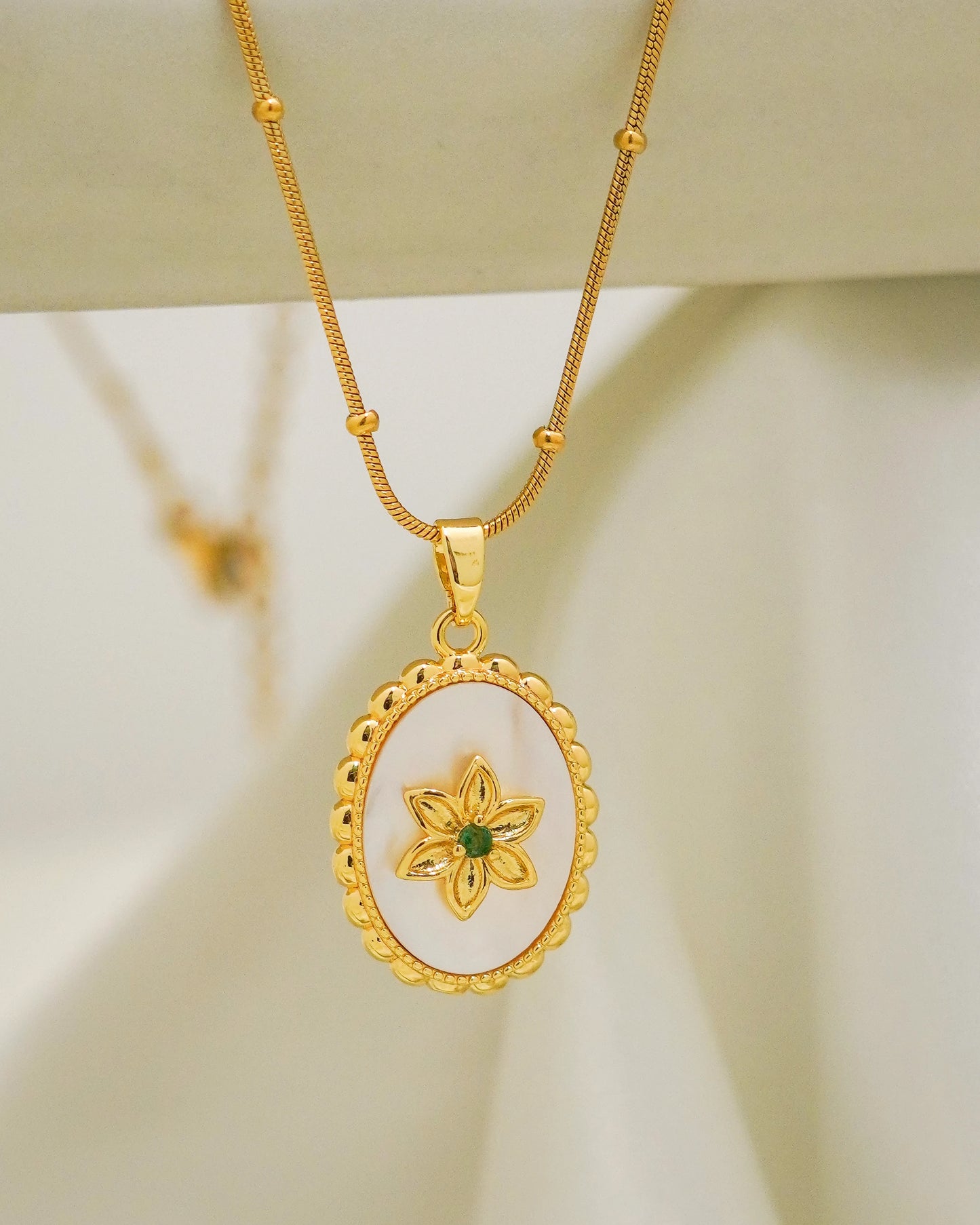 Blossom Medallion Necklace – 18K Gold Plated