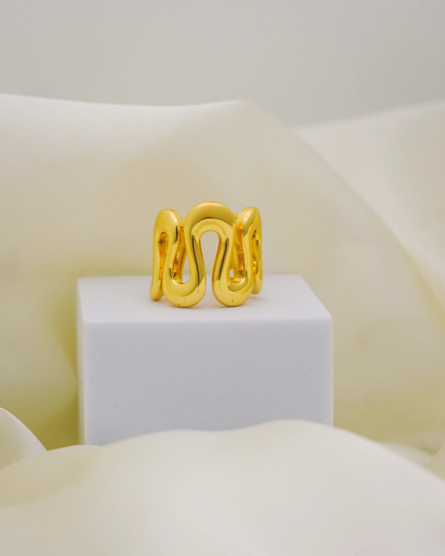 Serpent Twist – 18K Gold Plated Adjustable Ring