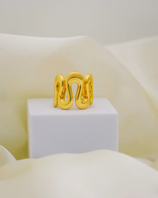 Serpent Twist – 18K Gold Plated Adjustable Ring