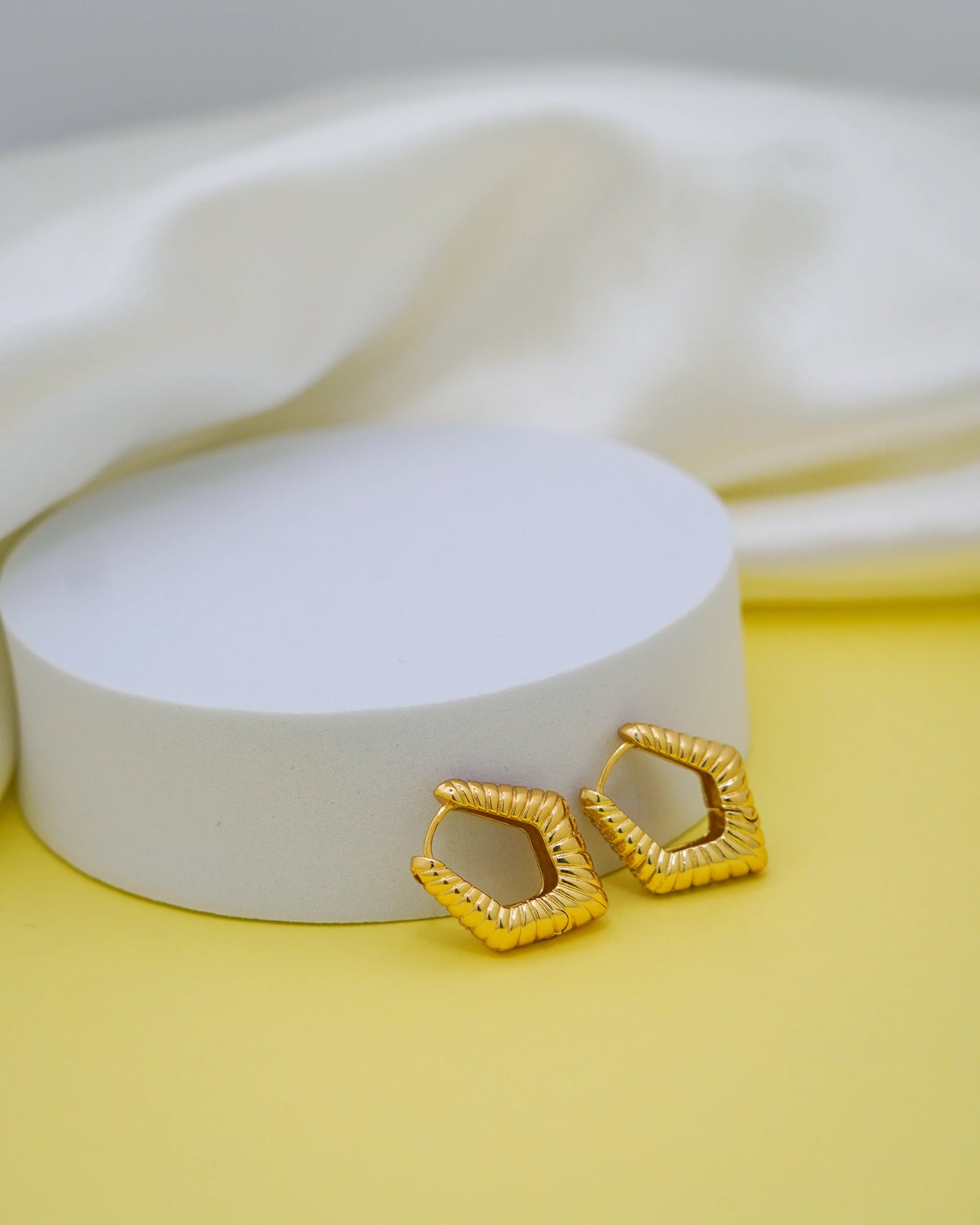 Ridge Hex Hoops – 18K Gold Plated