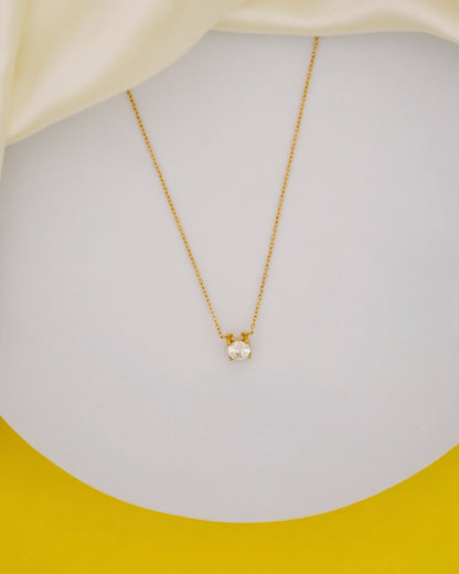 Solitaire Glow Necklace – 18K Gold Plated