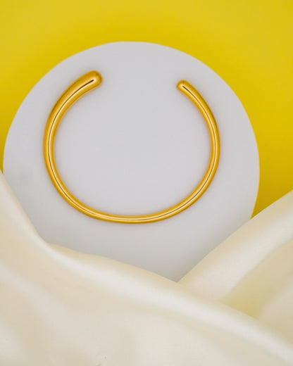 Sole Glow Cuff – 18K Gold Plated