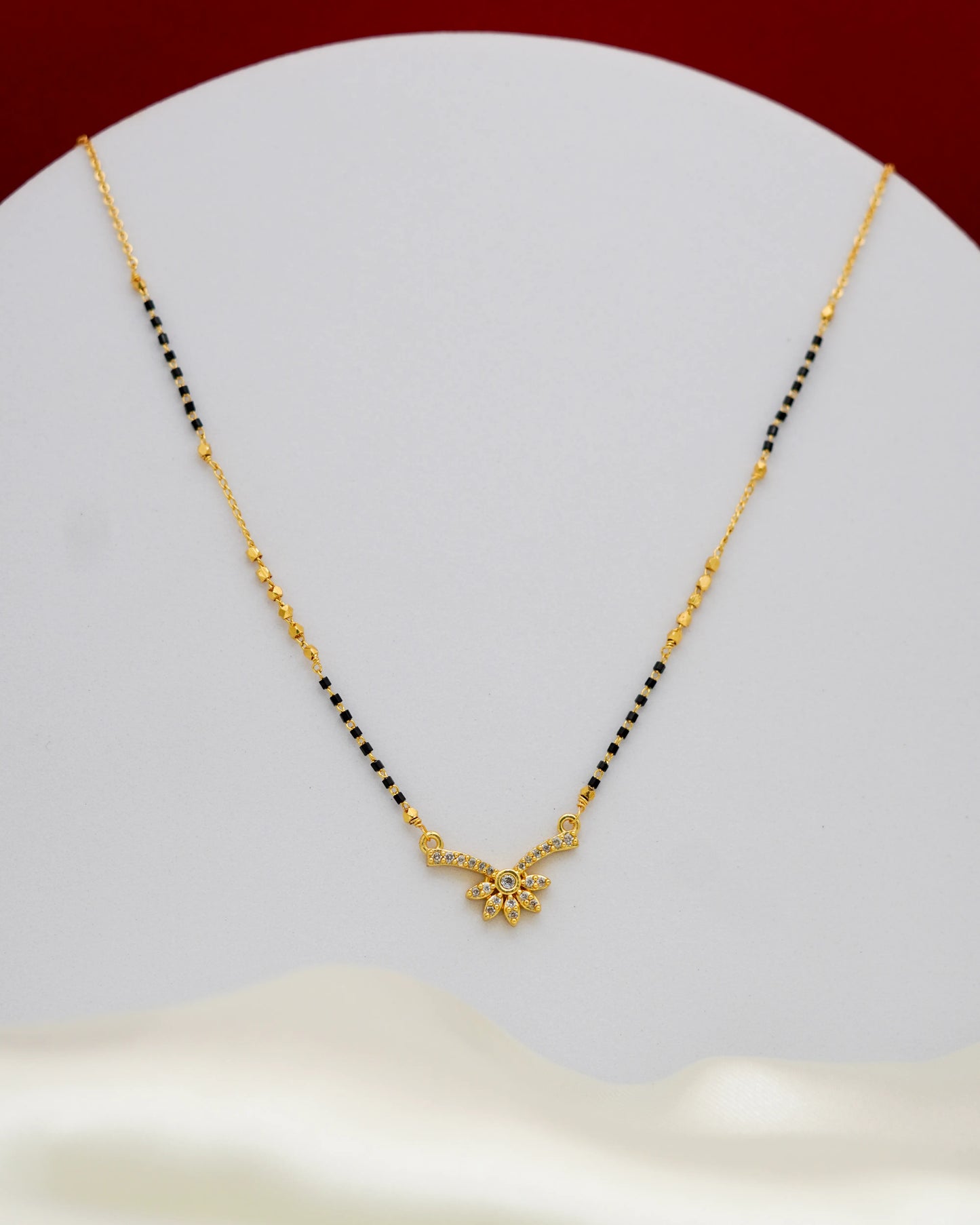 Floral Shine Mangalsutra – 18K Gold Plated
