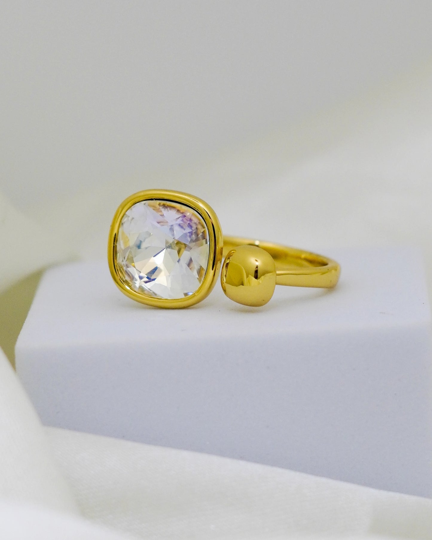 Crystal Glow Adjustable Ring – 18K Gold Plated