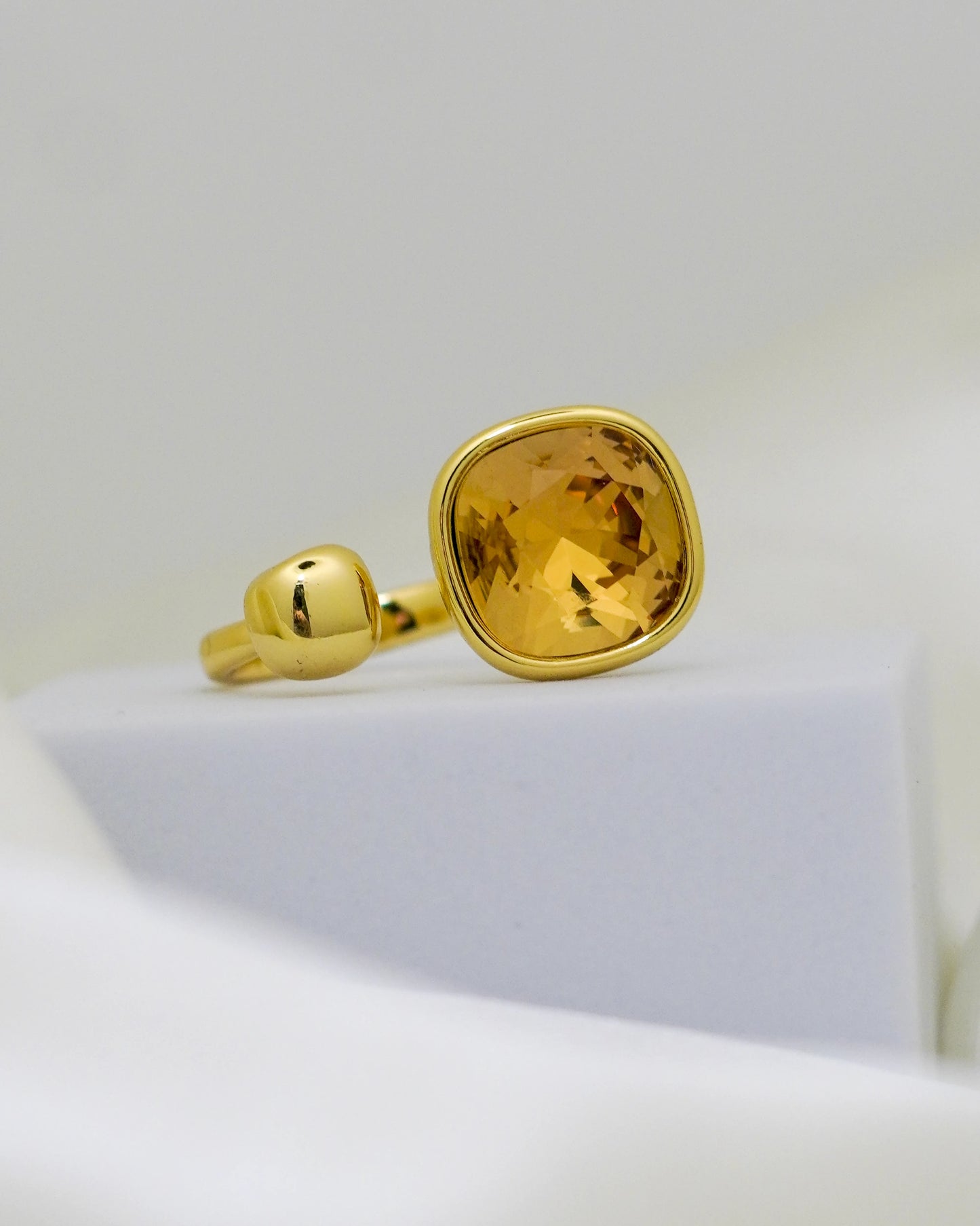 Golden Radiance Adjustable Ring – 18K Gold Plated