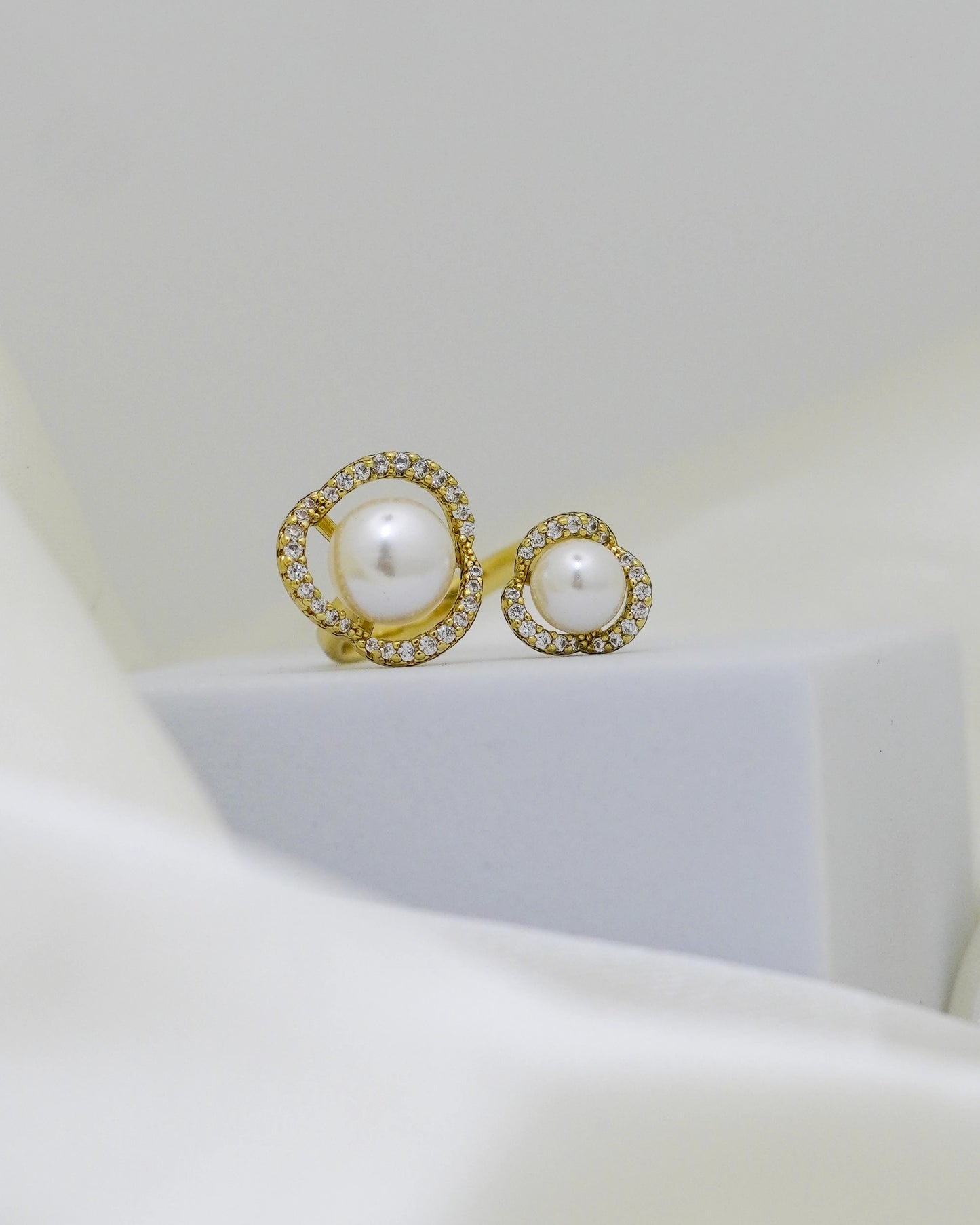 Pearl Elegance Adjustable Ring – 18K Gold Plated