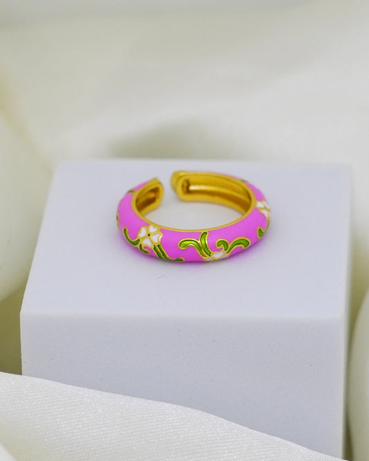 Lily Vine Enamel Adjustable Ring – 18K Gold Plated