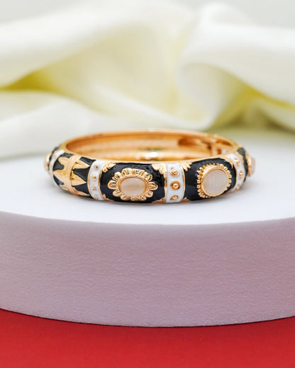 Kajal Blossom Bracelet – 18K Gold Plated