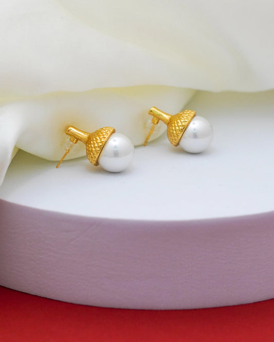 Acorn Pearl Stud Earrings – 18K Gold Plated