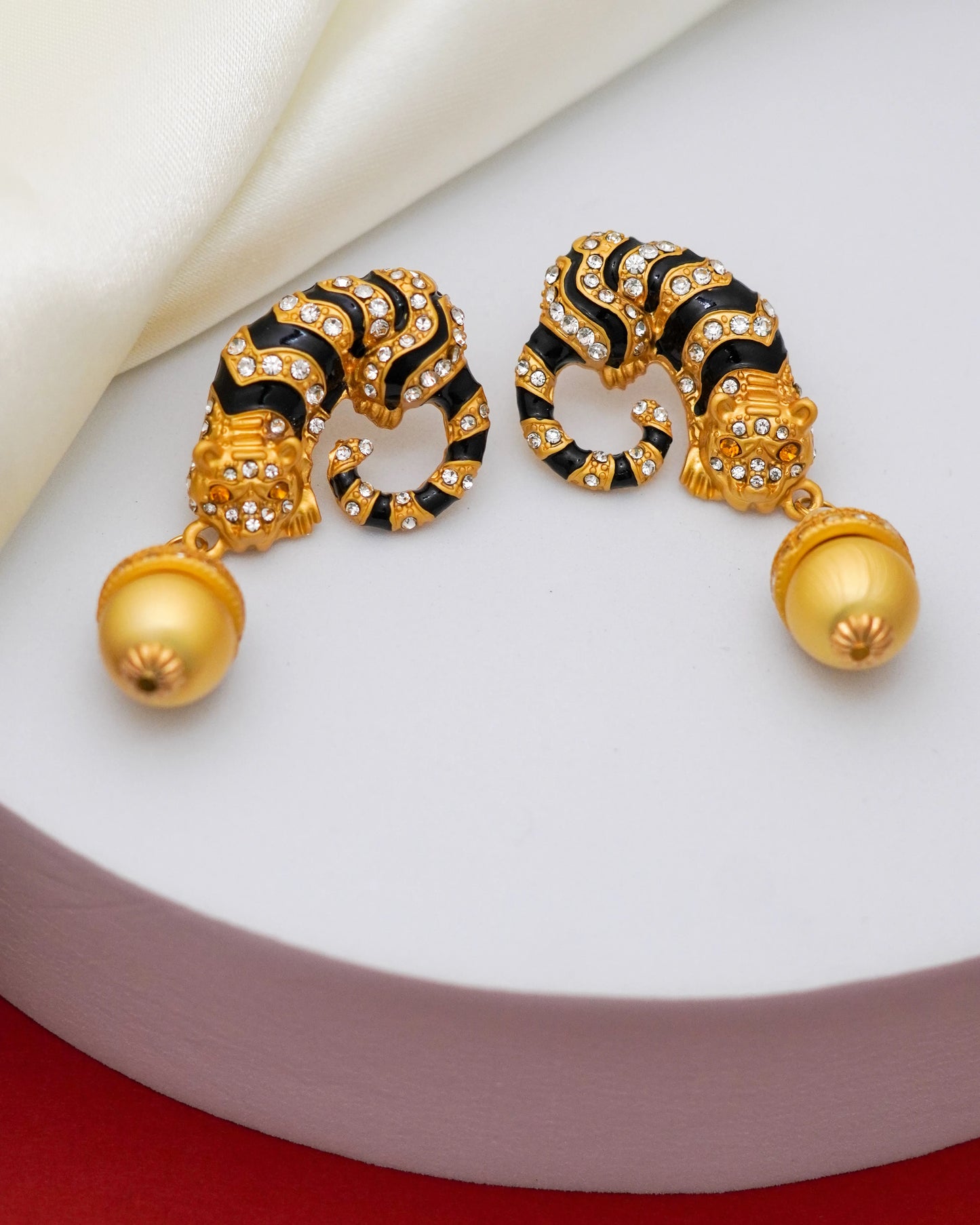 Regal Tiger Motif Earrings – 18K Gold Plated