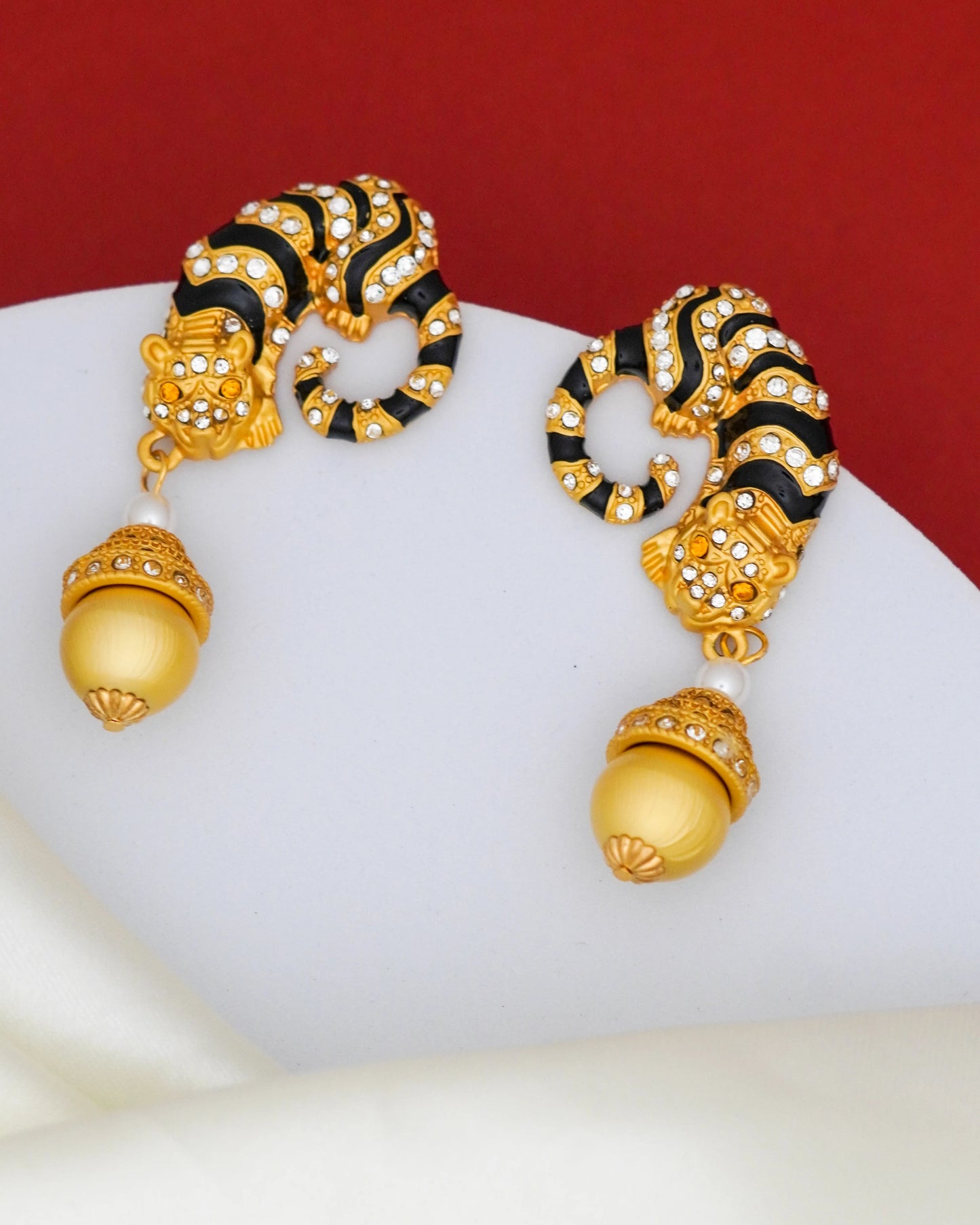 Regal Tiger Motif Earrings – 18K Gold Plated