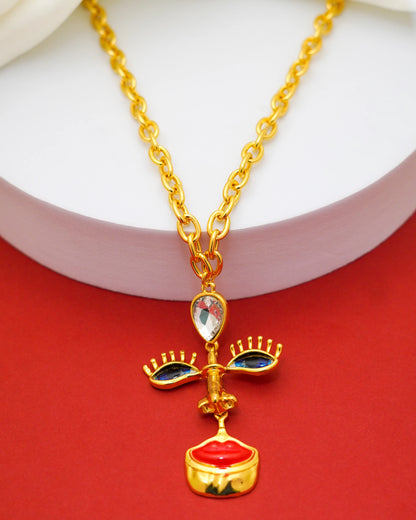 Muse Face Pendant Necklace – 18K Gold Plated