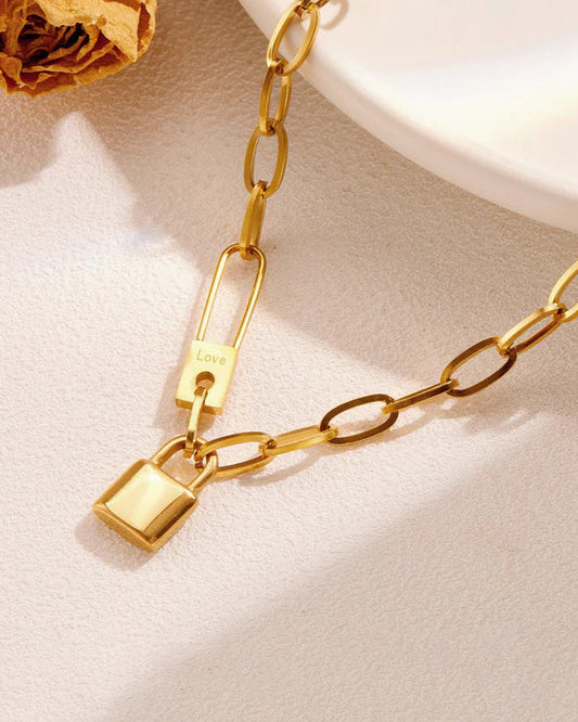 Padlock Chain Necklace – 18K Gold Plated