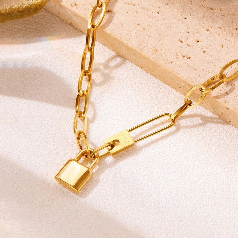 Padlock Chain Necklace – 18K Gold Plated