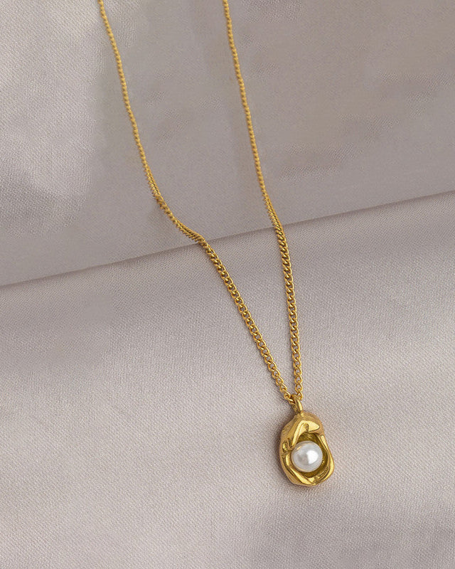 Pearl Nest Necklace – 18K Gold Plated