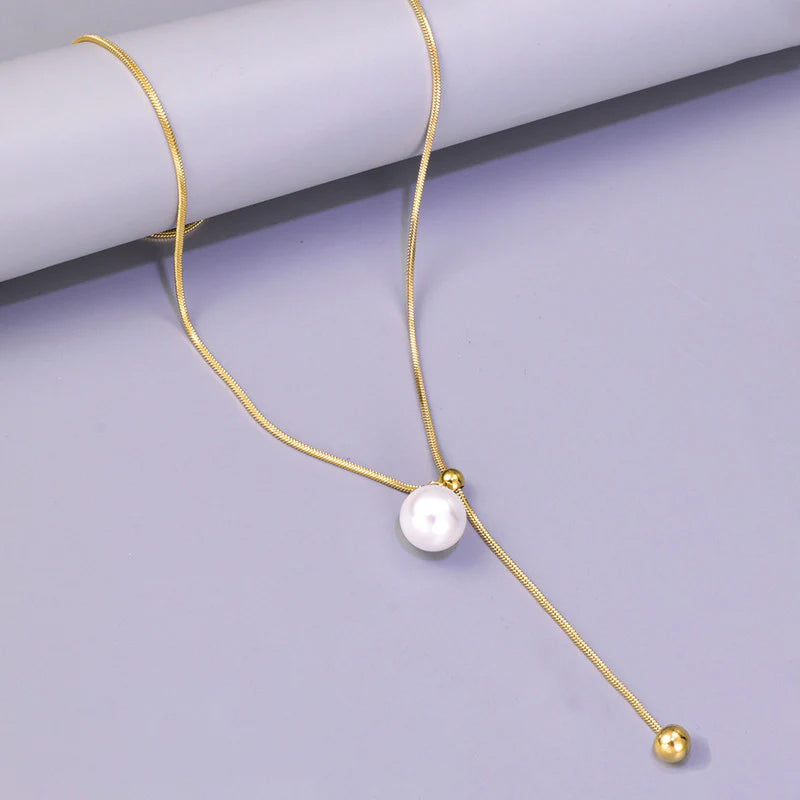 Classic Pearl Necklace – 18K Gold Plated