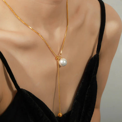 Classic Pearl Necklace – 18K Gold Plated