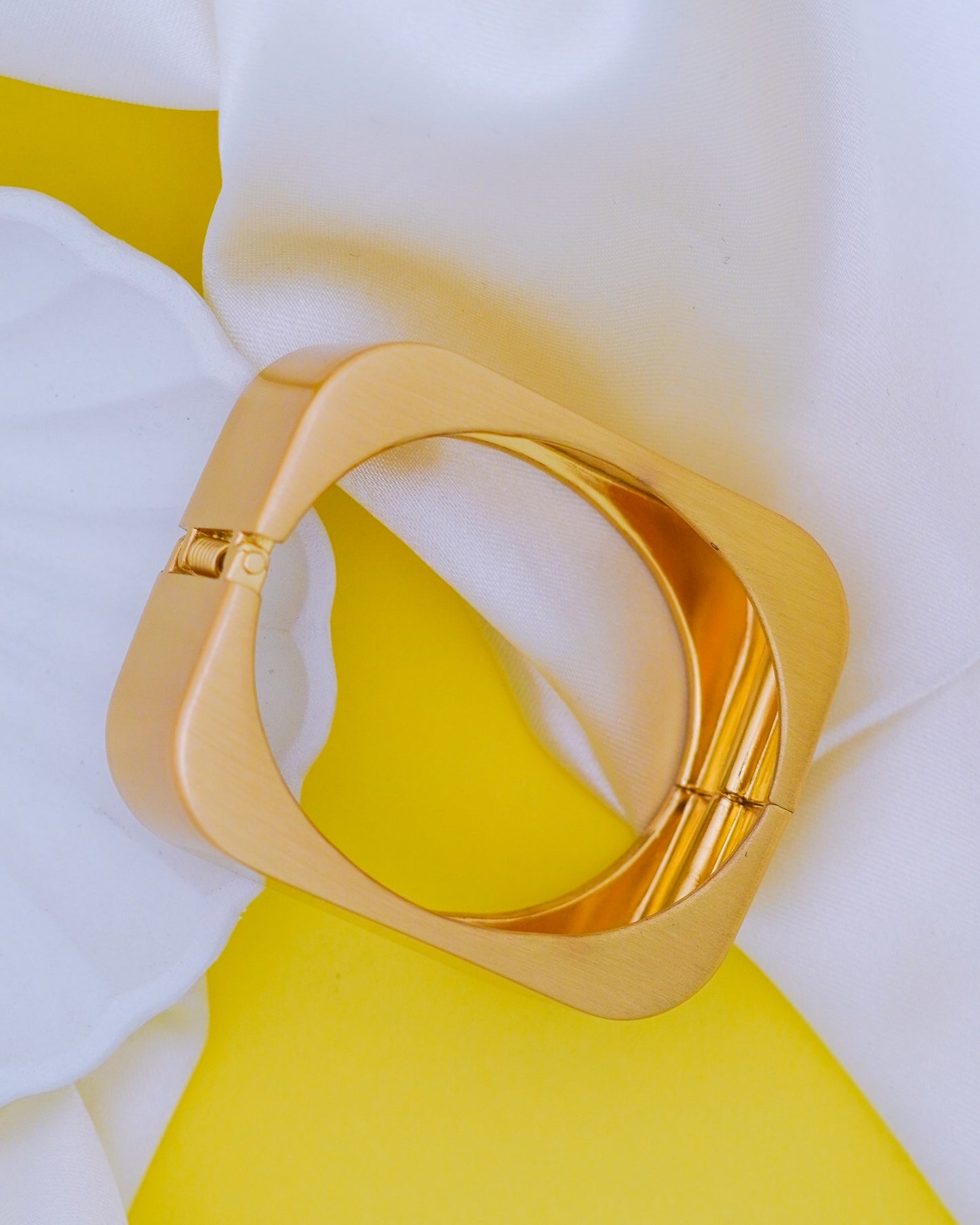 Modern Edge Cuff – 18K Gold Plated