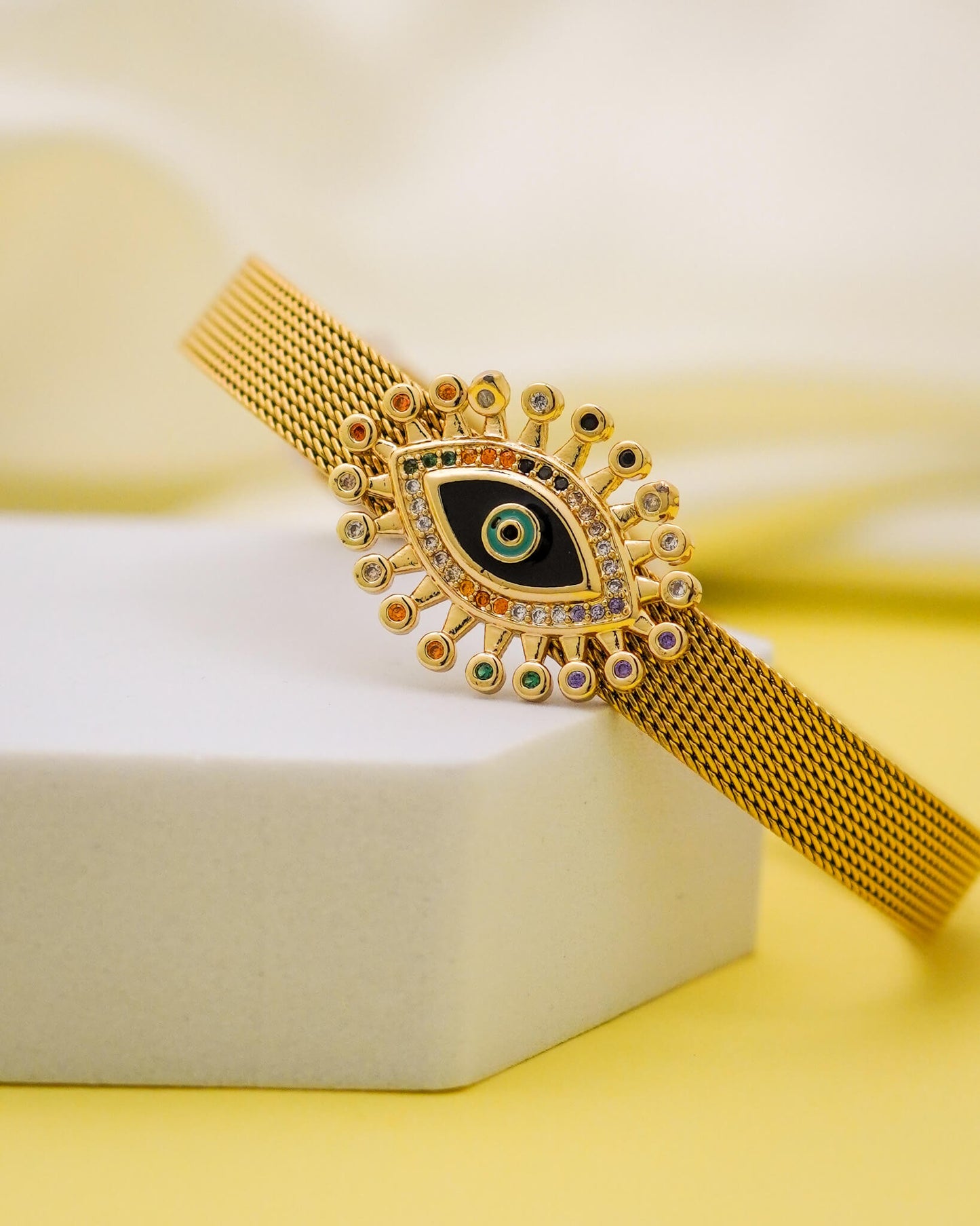 Radiant Eye Belt Bracelet – 18K Gold Plated