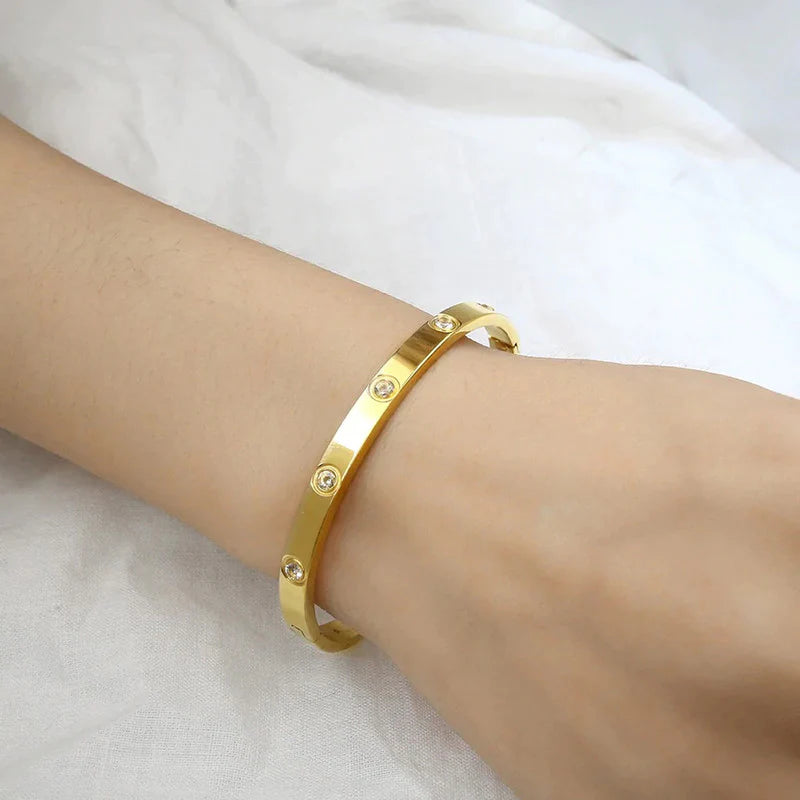 Lustre Stone Bracelet – 18K Gold Plated
