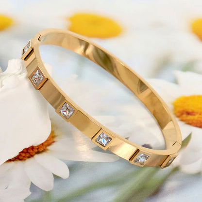 Classic Stone Bracelet – 18K Gold Plated