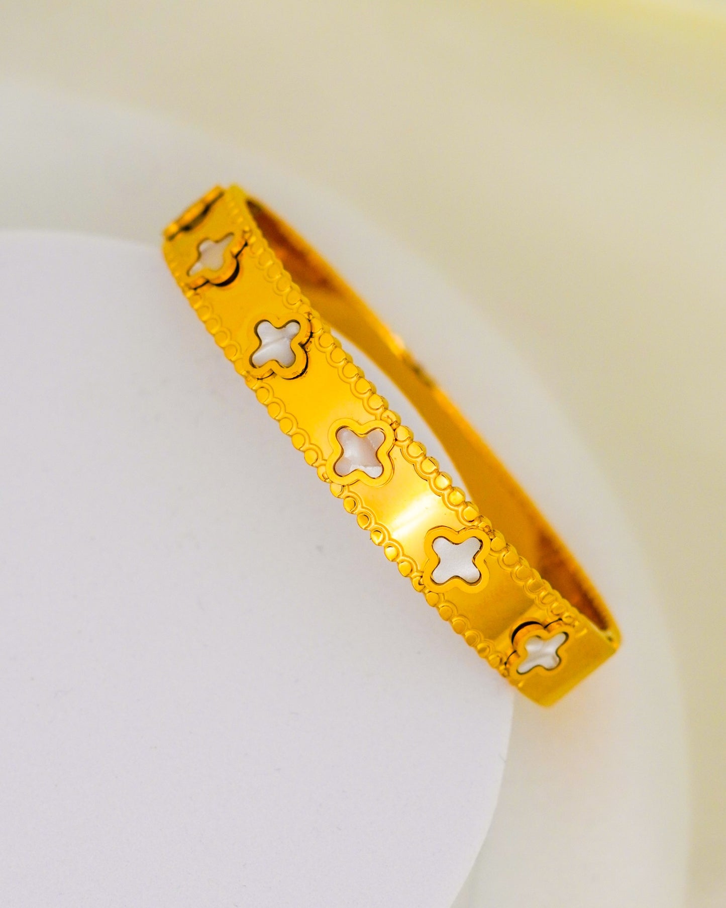 Clover Luck Bracelet - 18K Gold Plated