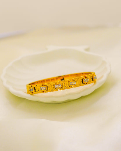 Stone Link Bracelet - 18K Gold Plated
